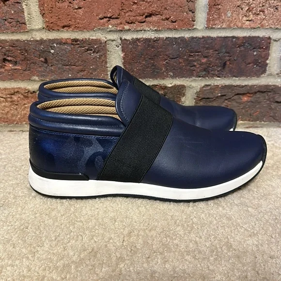 Worn Once!! SZ 6.5 women’s Vionic Calina Camo slip on tennis shoe! Leather!! - Picture 7 of 8